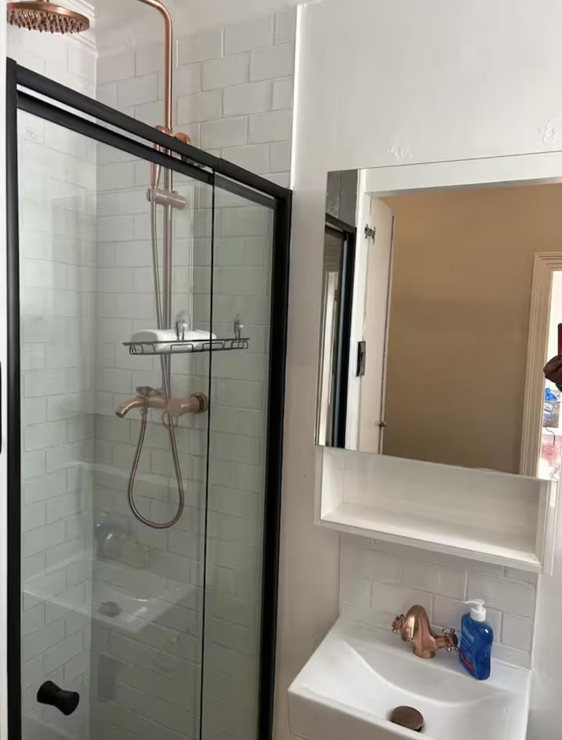 To Let 1 Bedroom Property for Rent in Woodstock Western Cape